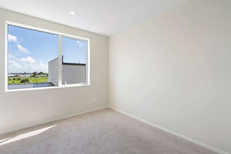Photo of property in 20a Hollowout Street, Takanini, 2112