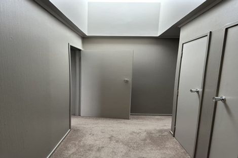 Photo of property in 10 Granville Drive, Massey, Auckland, 0614