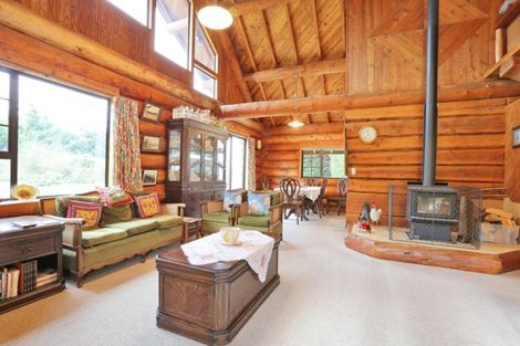 Photo of property in 15 Douglas Street, Winton, 9720