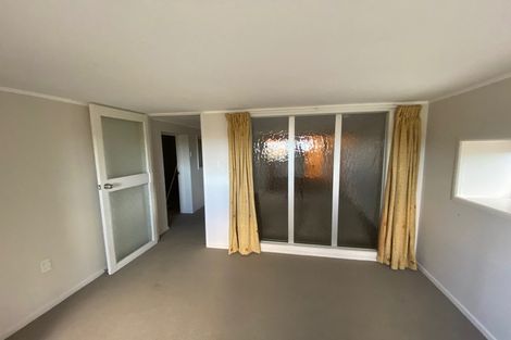 Photo of property in 8 Speedy Crescent, Hillcrest, Auckland, 0627