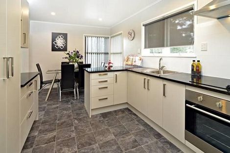 Photo of property in 10 Ranger Place, Wattle Downs, Auckland, 2103