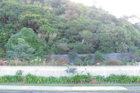 Photo of property in 104 Rangituhi Crescent, Takapuwahia, Porirua, 5022