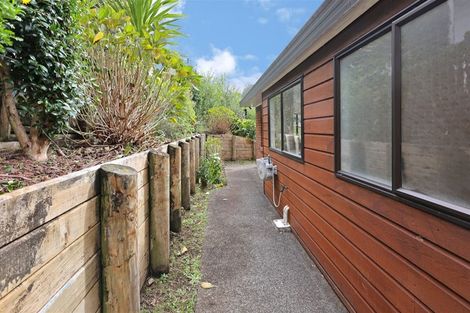 Photo of property in 1/25 Rhinevale Close, Henderson, Auckland, 0612