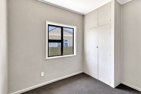 Photo of property in 27 Jackson Street, College Estate, Whanganui, 4500