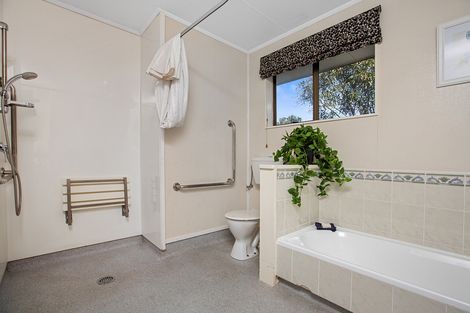 Photo of property in 10 Kereru Place, Masterton, 5810