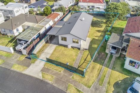 Photo of property in 22 Cottingham Crescent, Mangere East, Auckland, 2024