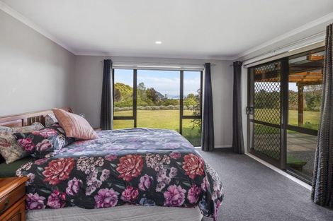 Photo of property in 16 Lacebark Drive, Kinloch, Taupo, 3377