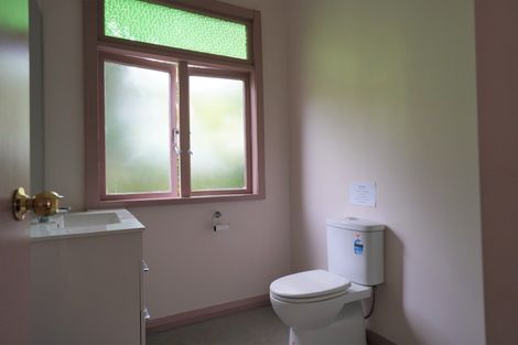 Photo of property in 30 Beach Road, Onerahi, Whangarei, 0110