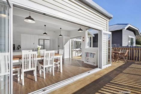 Photo of property in 72 Chaytor Street, Karori, Wellington, 6012