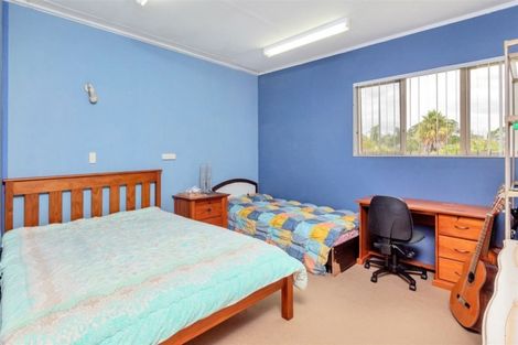 Photo of property in 38 San Valentino Drive, Henderson, Auckland, 0612