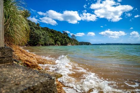 Photo of property in 18a Coutts Avenue, Paihia, 0200