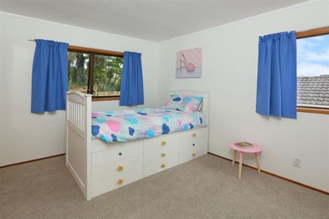 Photo of property in 20 Palomino Drive, Henderson, Auckland, 0612