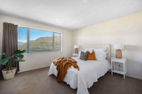 Photo of property in 59 Dart Place, Fernhill, Queenstown, 9300