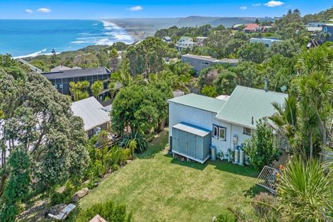 Photo of property in 5 Berridge Road, Muriwai, 0881