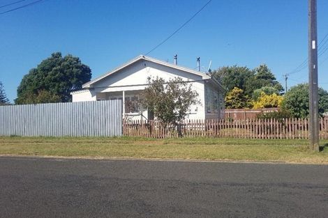 Photo of property in 38 Gloag Street, Waverley, 4510