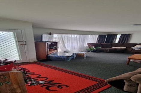 Photo of property in 43 Beeston Crescent, Manurewa, Auckland, 2102