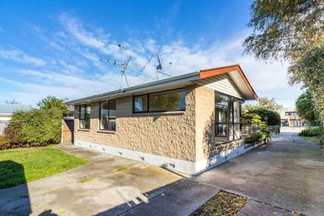 Photo of property in 190 Withells Road, Avonhead, Christchurch, 8042