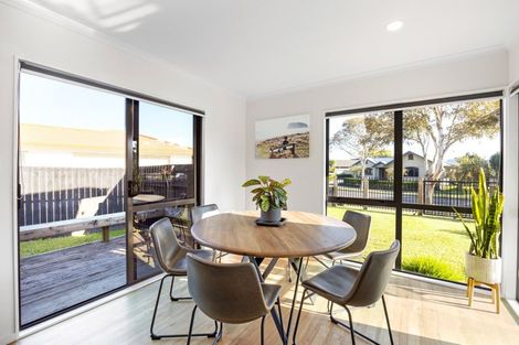 Photo of property in 61 Diomede Glade, Flagstaff, Hamilton, 3210