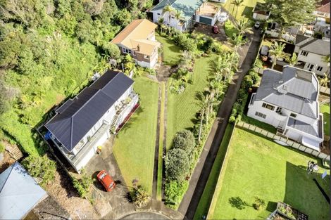 Photo of property in 7 Luke Place, Eastern Beach, Auckland, 2012