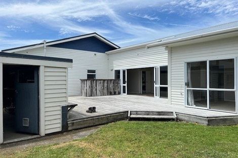 Photo of property in 28 Newton Street, Fitzroy, New Plymouth, 4312