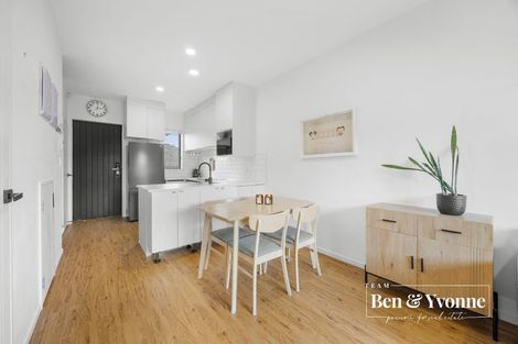 Photo of property in 8 Toanga Place, Mount Wellington, Auckland, 1062