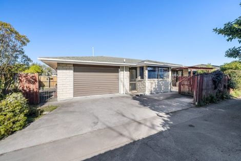 Photo of property in 1/52a Aorangi Road, Bryndwr, Christchurch, 8053