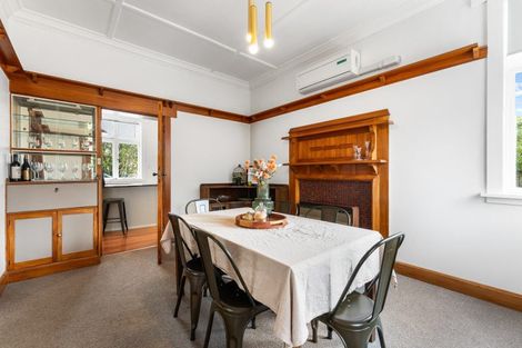 Photo of property in 12 Cambridge Street, Gonville, Whanganui, 4501