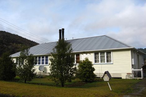 Photo of property in 7-9 Times Street, Reefton, 7830