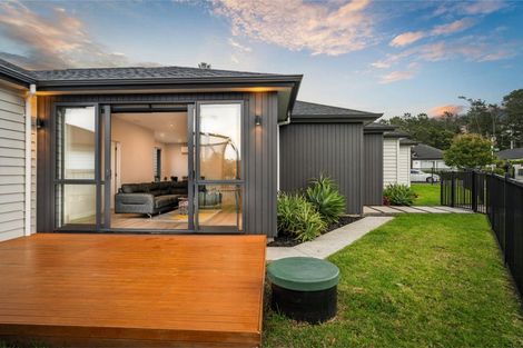 Photo of property in 5 Konoba Avenue, Kumeu, 0810