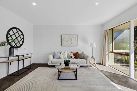 Photo of property in 4/236 Te Atatu Road, Te Atatu South, Auckland, 0610