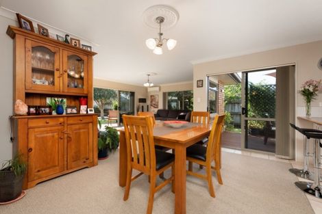 Photo of property in 6 Shaun Close, Papamoa Beach, Papamoa, 3118