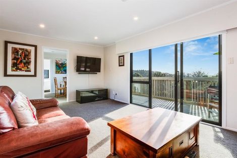 Photo of property in 22 Hicks Close, Whitby, Porirua, 5024