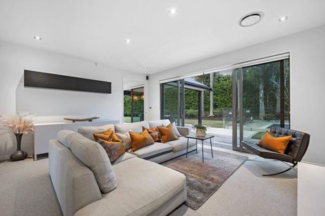 Photo of property in 181 Old North Road, Kumeu, 0892