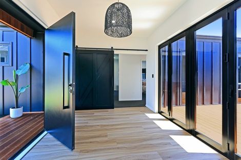 Photo of property in 27 Gee Place, Taradale, Napier, 4112