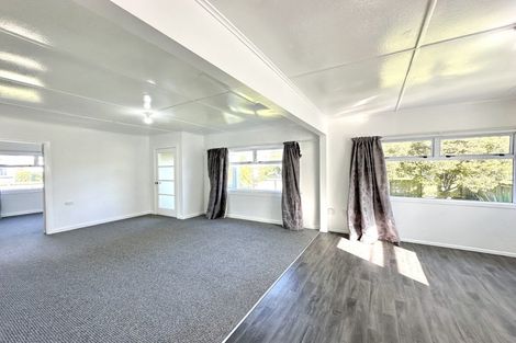 Photo of property in 90 Centennial Avenue, Waitara, 4320