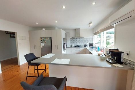 Photo of property in 199 Woodlands Park Road, Titirangi, Auckland, 0604