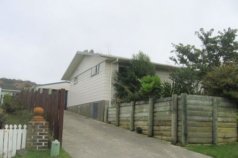 Photo of property in 18 Woolwich Close, Whitby, Porirua, 5024