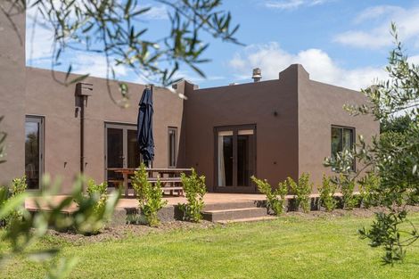 Photo of property in 114 Hinakura Road, Martinborough, Carterton, 5784