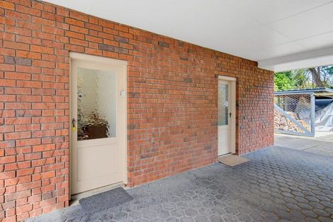 Photo of property in 10 Karaka Grove, Waikanae, 5036