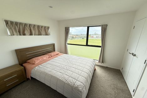 Photo of property in 12/17 Barneys Farm Road, Clendon Park, Auckland, 2103