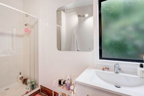 Photo of property in 1305 Whangaparaoa Road, Army Bay, Whangaparaoa, 0930