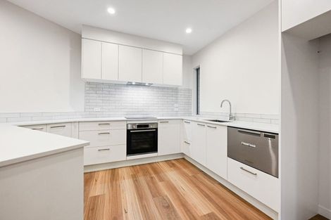 Photo of property in 2/24 Pickering Crescent, Chedworth, Hamilton, 3210