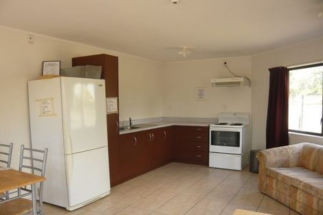 Photo of property in 2 Vine Street, Hillcrest, Hamilton, 3216