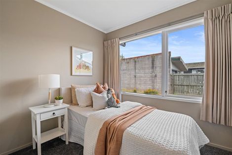 Photo of property in 11 Thackeray Place, Owhata, Rotorua, 3010