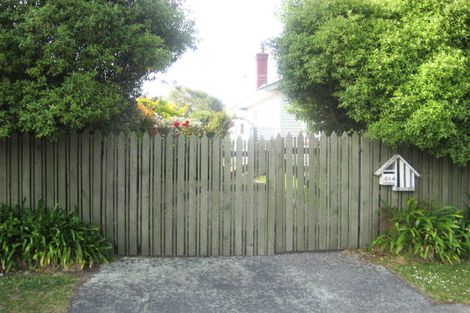 Photo of property in 49a Riverview Street, Beckenham, Christchurch, 8023