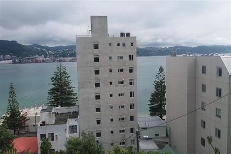 Photo of property in 6 Baring Street, Oriental Bay, Wellington, 6011