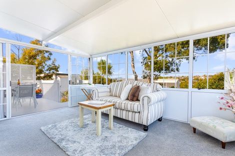 Photo of property in 24 Salem Place, Torbay, Auckland, 0630