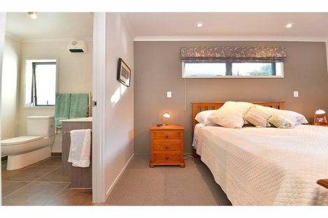 Photo of property in 2 Forest Glen, Orewa, 0931