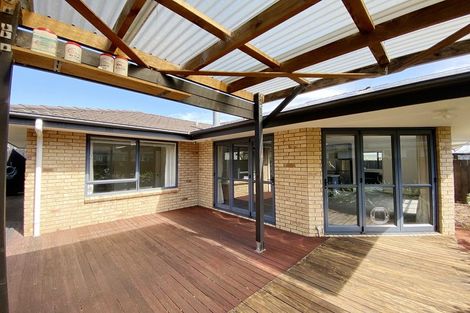 Photo of property in 13a Collie Street, Hillpark, Auckland, 2102