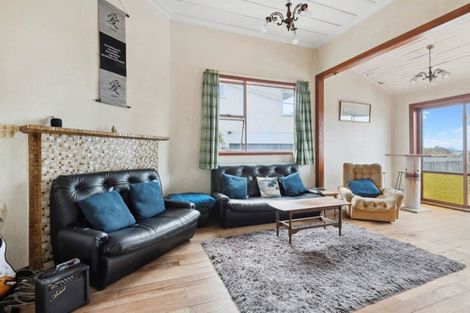 Photo of property in 137 Birkenhead Avenue, Birkenhead, Auckland, 0626